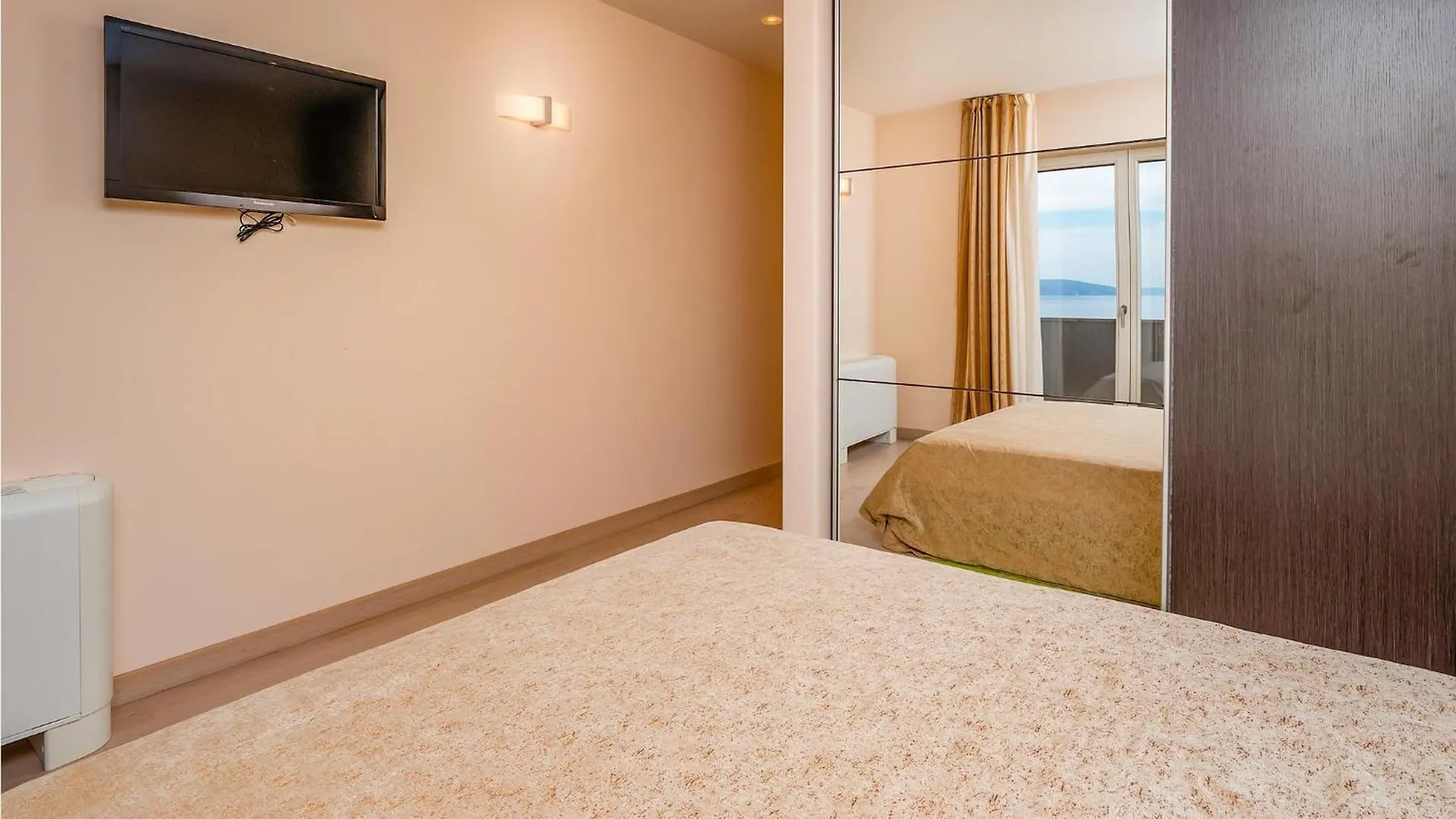 Beach Front Apartment In Mošćenička Draga 0*,  Hırvatistan