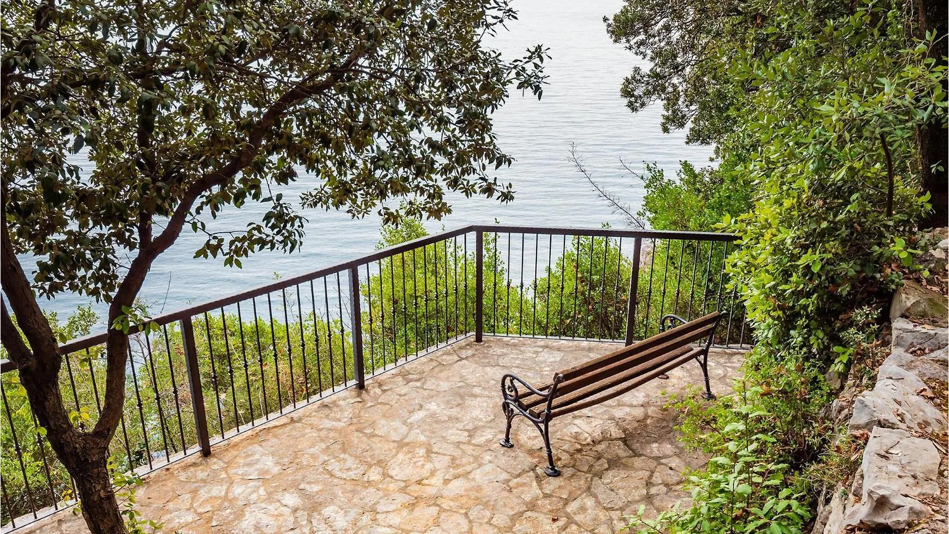 Beach Front Apartment In Mošćenička Draga קרואטיה