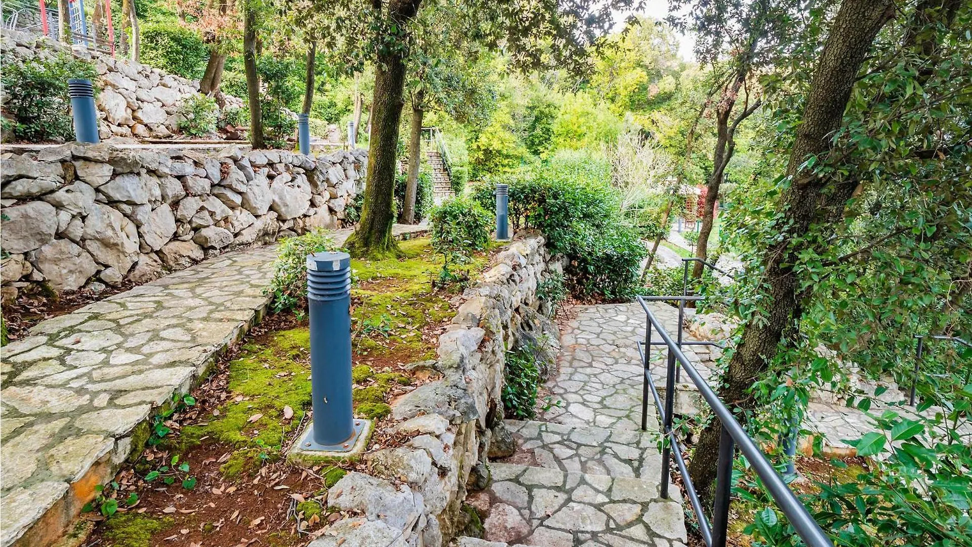 Beach Front Apartment In Mošćenička Draga